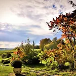 Maison Jeanny, Full House With Big Garden