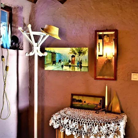 Maison Jeanny, Full House With Big Garden * Frasnes-lez-Anvaing