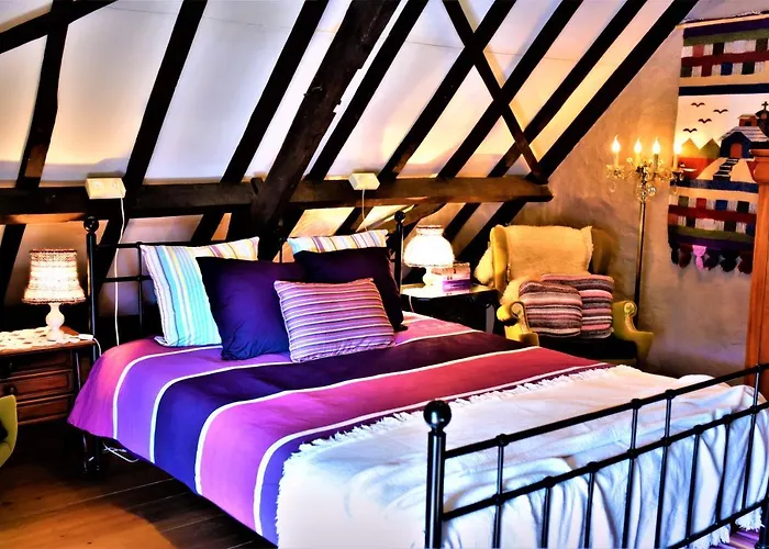 Maison Jeanny, Full House With Big Garden Hébergement de vacances *