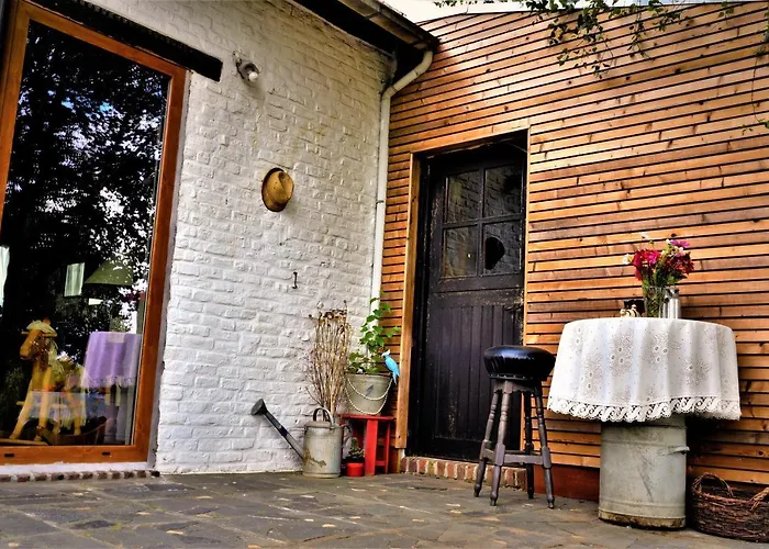 Maison Jeanny, Full House With Big Garden * Frasnes-lez-Anvaing