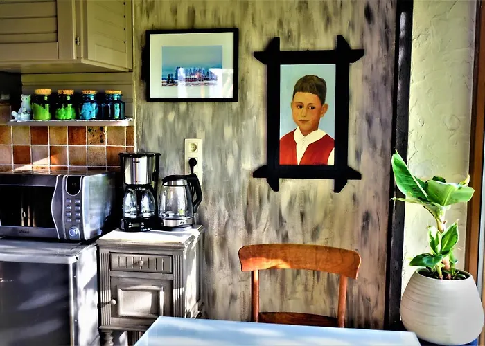 Hébergement de vacances Maison Jeanny, Full House With Big Garden *