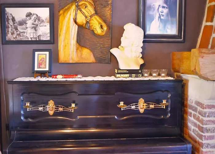 Maison Jeanny, Full House With Big Garden * Frasnes-lez-Anvaing