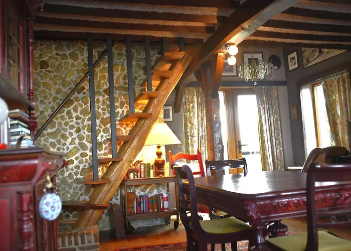 Maison Jeanny, Full House With Big Garden Hébergement de vacances *