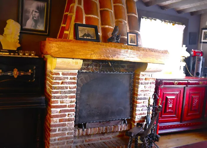 Maison Jeanny, Full House With Big Garden * Frasnes-lez-Anvaing